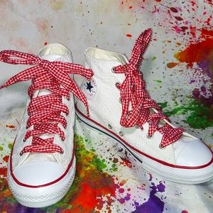 High top Converse women's size 8 floral embroidered with gingham ribbon laces
